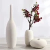 Nordic style Reduced thread design porcelain household vase