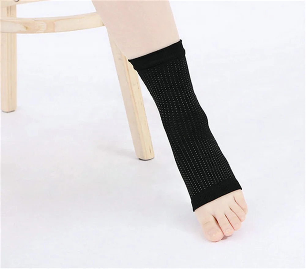 

Wear foot relieves plantar fasciitis heel pain compression ankle socks, Black