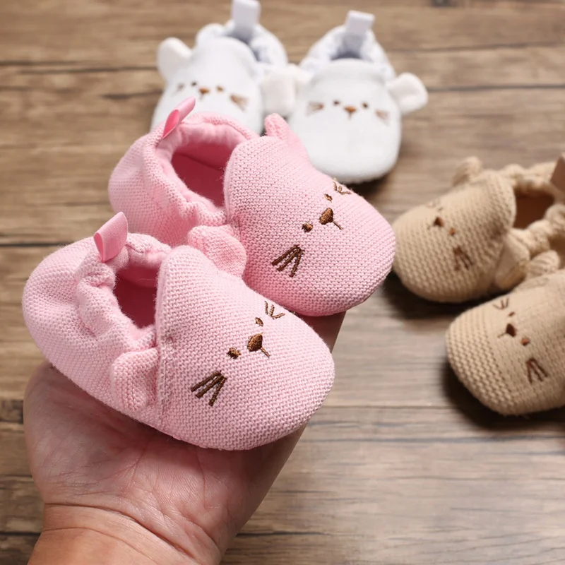 

2021 latest knitting upper breathable newborn 0-12 months soft sole prewalker boys girls toddler embroider baby shoes