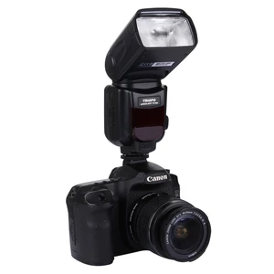 Triopo TR 950 Flash Speedlite Canon Nikon DSLR Cameras