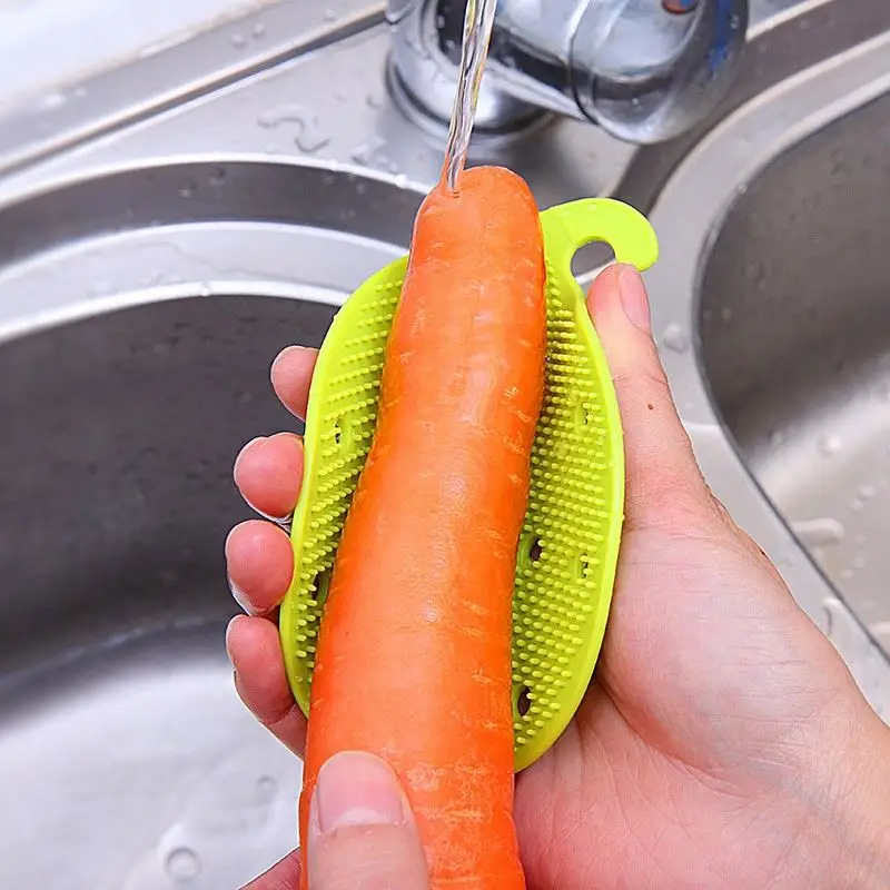 

1PCS 4 Colors Multi-function Vegetable Fruit Brush Potato Easy Cleaning Tools Kitchen Home Gadgets