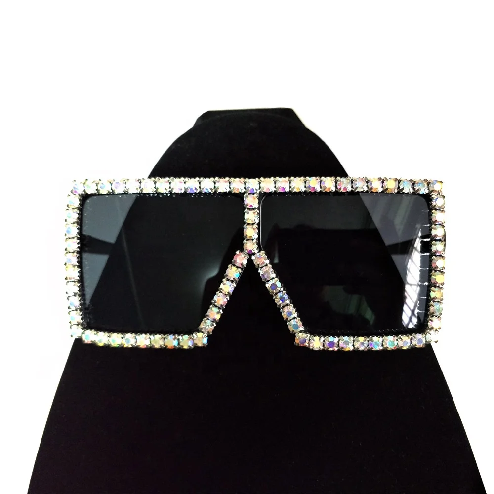

Wholesale Custom Big Square Frame Oversized Bling Diamond Rhinestone Women Shades Sun Glasses Sunglasses with Diamonds 2020, Custom sunglasses