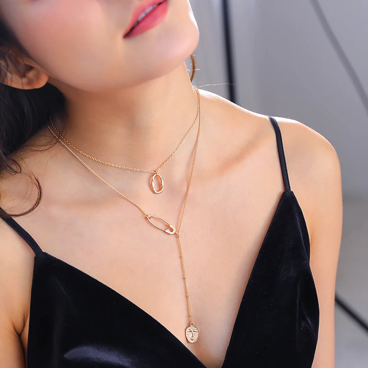 

Fashion Personalized Gold Human Face and Safety Pin Layered Necklace Jewelry For Female Girls