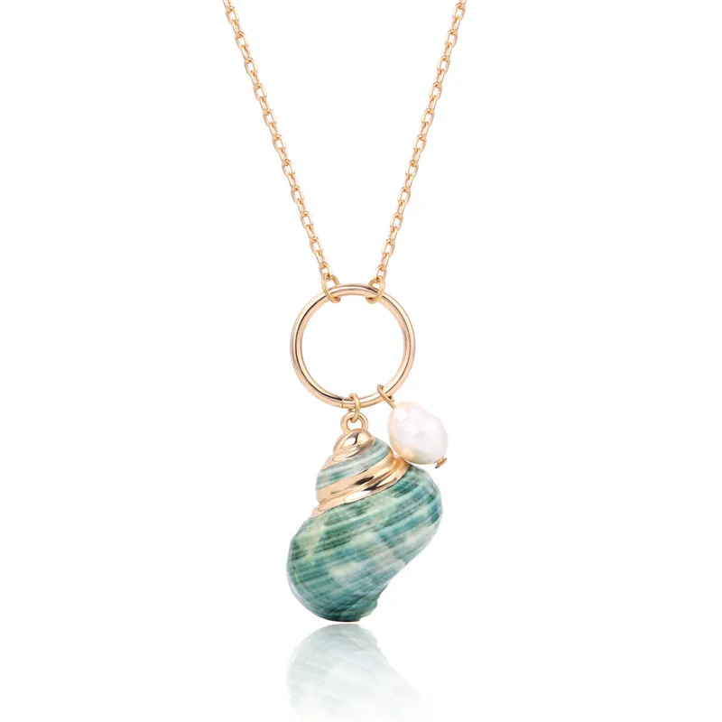 

New Trendy Freshwater Pearl Charm Necklace for Women Green SeaShell Necklace