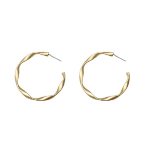 2018 Korean fashion S925 silver needle creative simple gold white gold copper personality geometric matte earrings