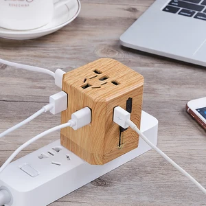 Universal Travel Adaptor 4 USB Ports