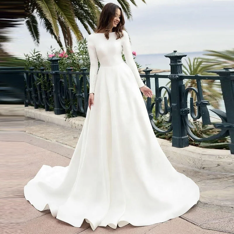 

China Elegant Simple Long Sleeves A Line Satin Custom Made Wedding Dress, Ivory