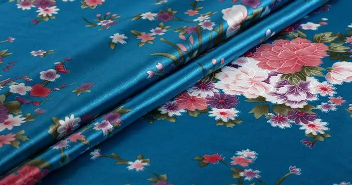 
Good reputation soft smooth 100% polyester shiny satin flower print fabric 