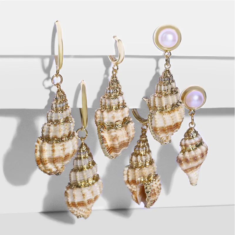 

2019 Hot Sale VarietIes Girl Holiday Sea Beach Nature Shell Drop Pendant Short Gold Plated Zinc Carved Cowrie Shell Earrings, N/a