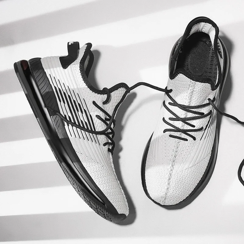 

Latest model trendy spot high quality white and black running man sport shoes, Optional