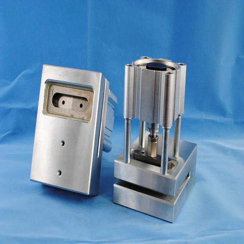 
Plastic bag pneumatic driven D cut handle hole punching machine 