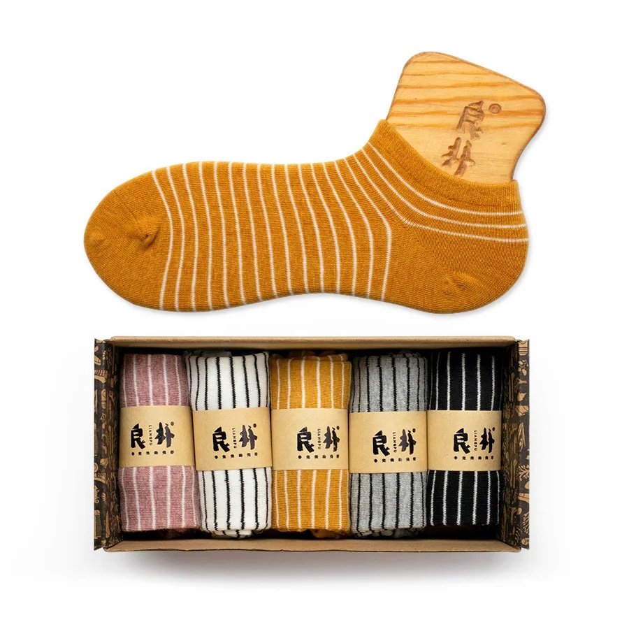 

Dropshipping service spring summer cute thin breathable knitted ankle striped women socks, Custom color