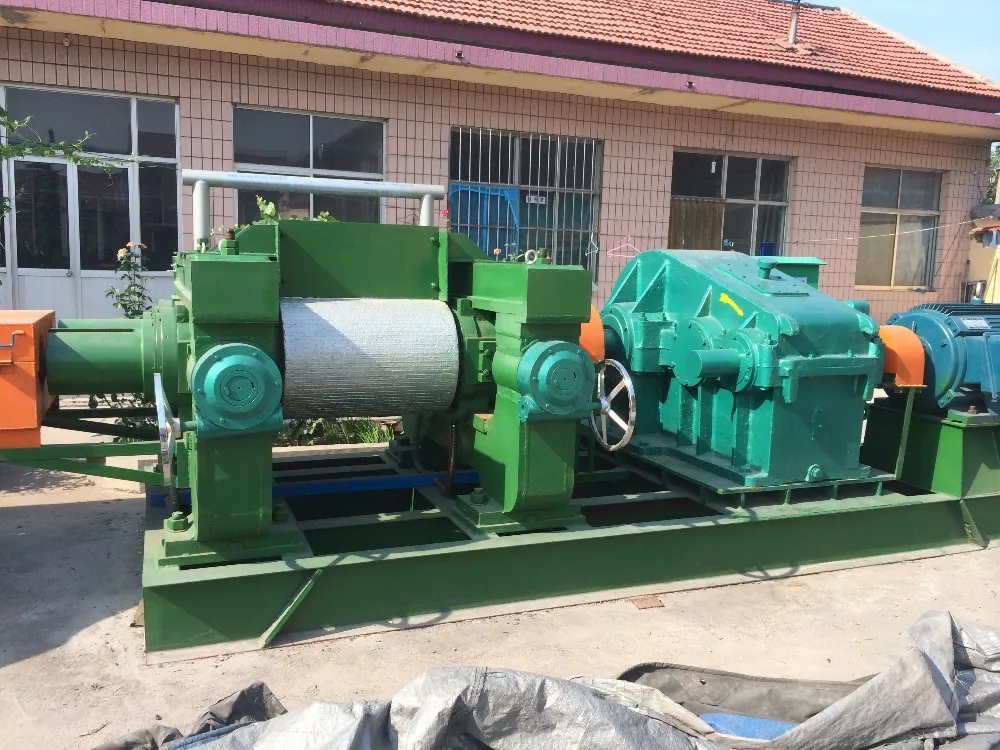 Newest Design Waste Tire Recycling Machine For Rubber Granules / Tire Recycling Rubber Powder Production Line