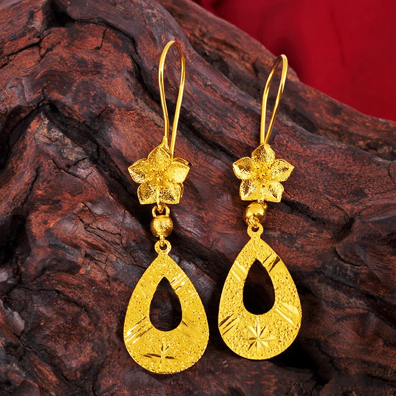 

Popular Earring Keep Color Creative latest gold Stud Earring Jewelry designs for Women, Golden