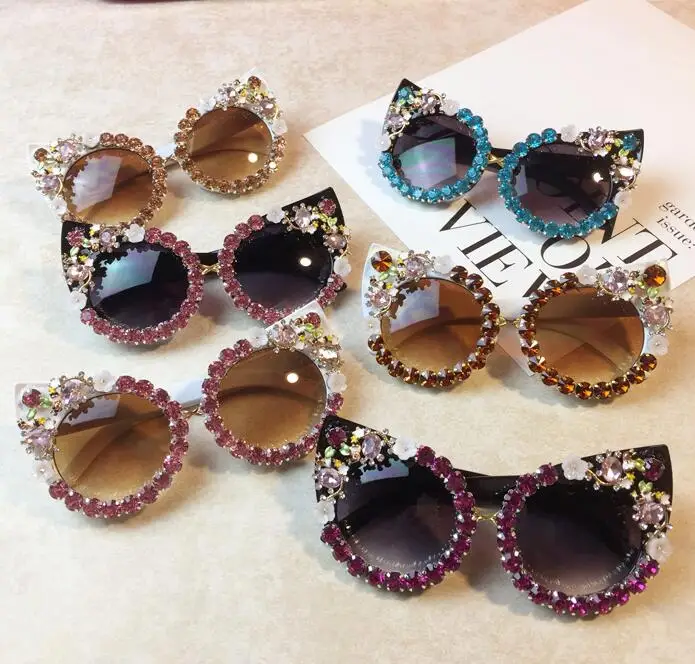 

Wiipu Brand Design Handmade Rhinestone Cat Eye Sunglasses Fashion Glasses Women Flower with Pearl Round Vintage Sunglasses