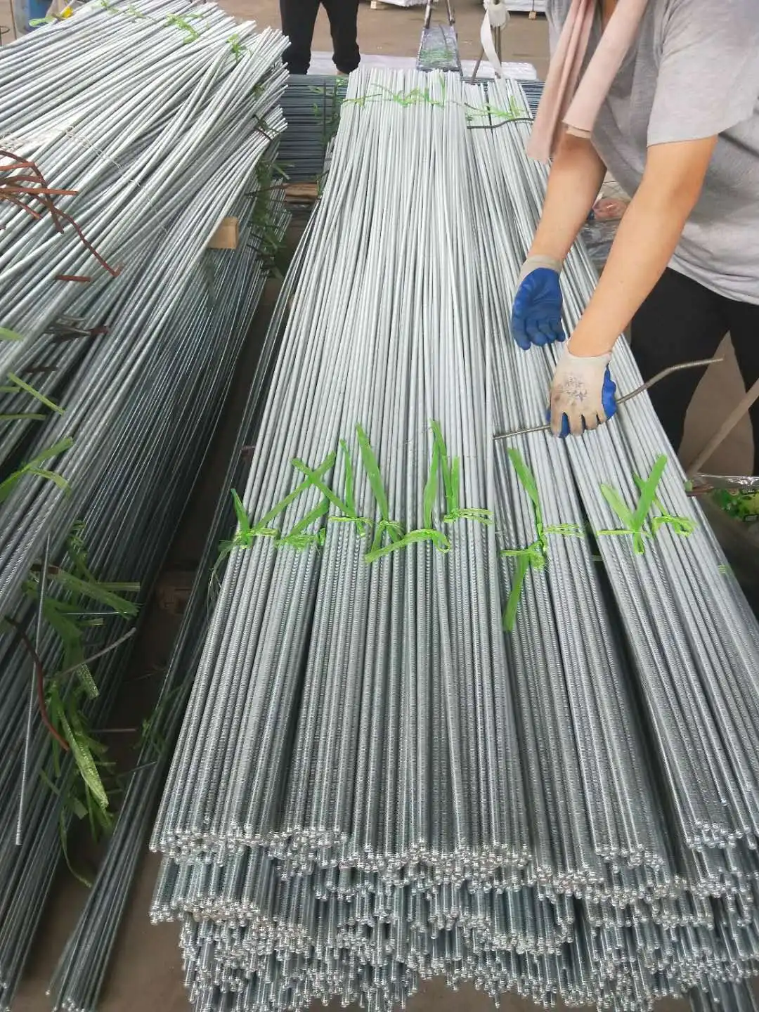 
OEM ODM M8 M12 M20 ASTM 10mm Hollow Threaded Rod Length 