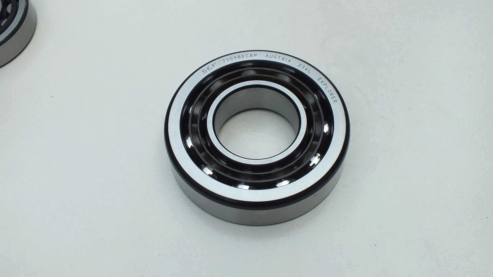 
7307 small angular contact ball bearing 