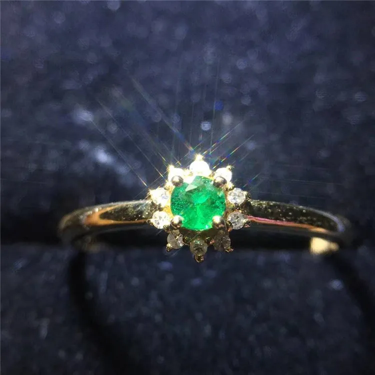 

high-end diamond gemstone jewelry with factory price 18k yellow gold 0.2ct natural green emerald ring for women