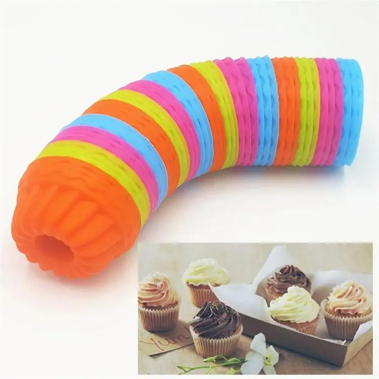 

12pcs/Set Small Swirl Shaped Silicone Cake Pop Mold, Red ,purple,orange,sky blue or according to your request .