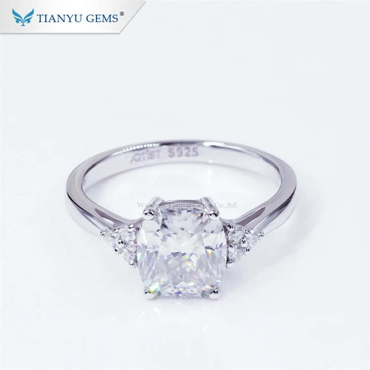 

Tianyu gems luxury jewelry 925 sterling silver gold plated cushion cut synthetic moissanite diamond ring