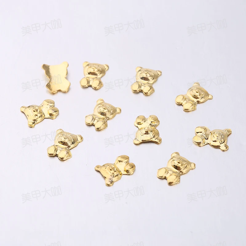 

Japanese Style Nail Products Wholesalers Polygon Golden Little Bear Design For Nail