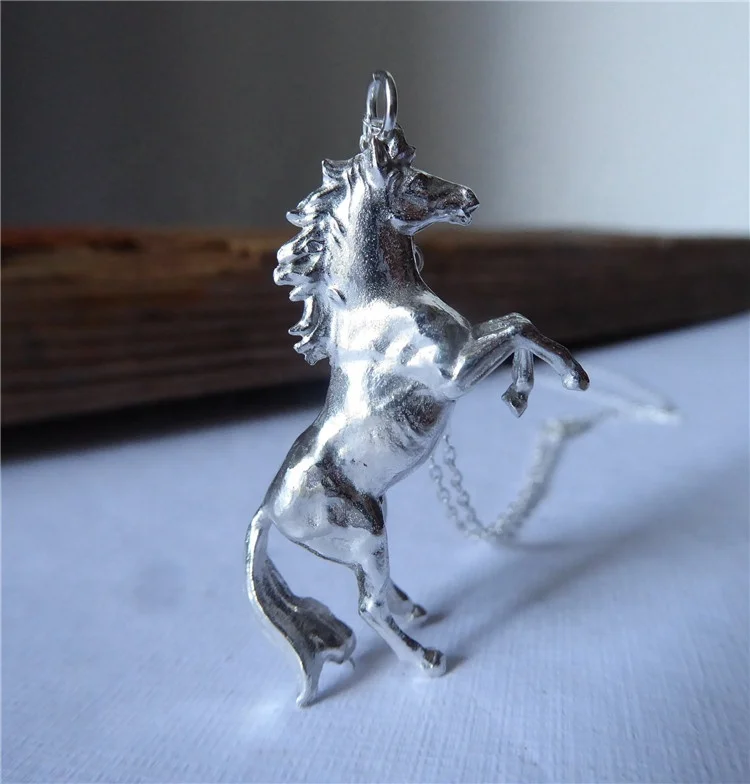 

Cute Female Deer Horse Necklace Pendants Fashion Chain Necklace For Women Vintage Wedding Animal Jewelry
