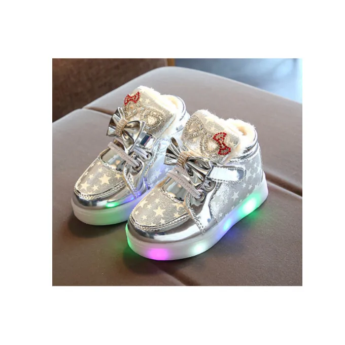 

LED Kids Girls Shoes Light Up Luminous Children Trainers Sport Sneakers with wings