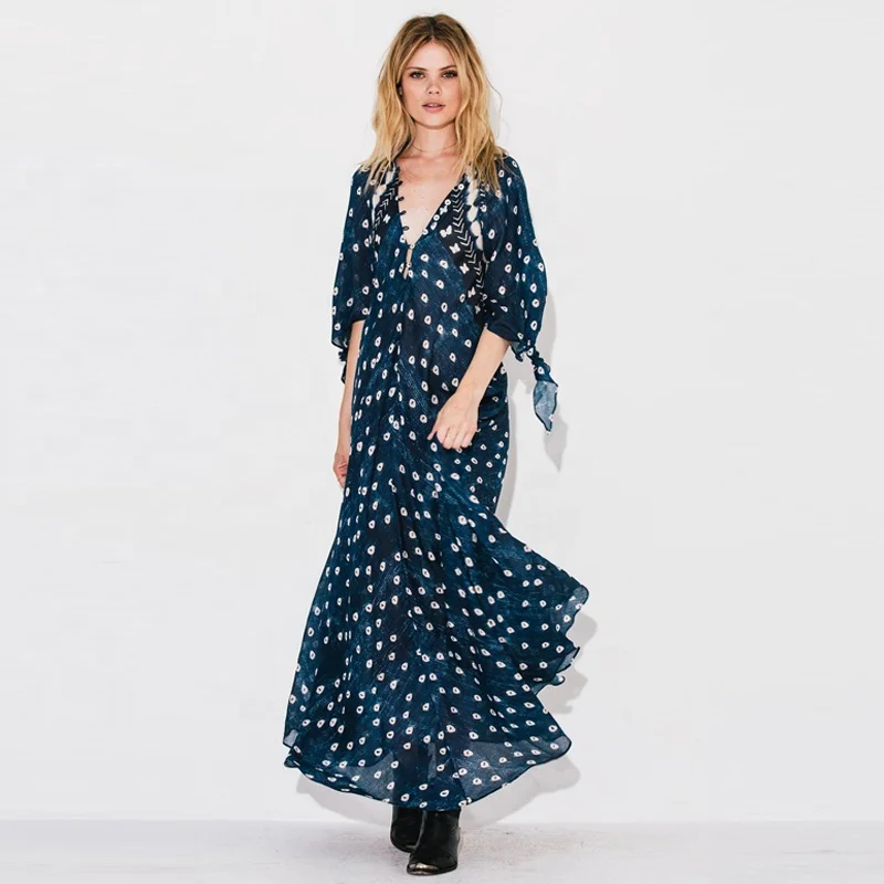 

New breathable flowing floral print chiffon dress button three-quarter sleeve maxi bohemian beach dress, White and blue