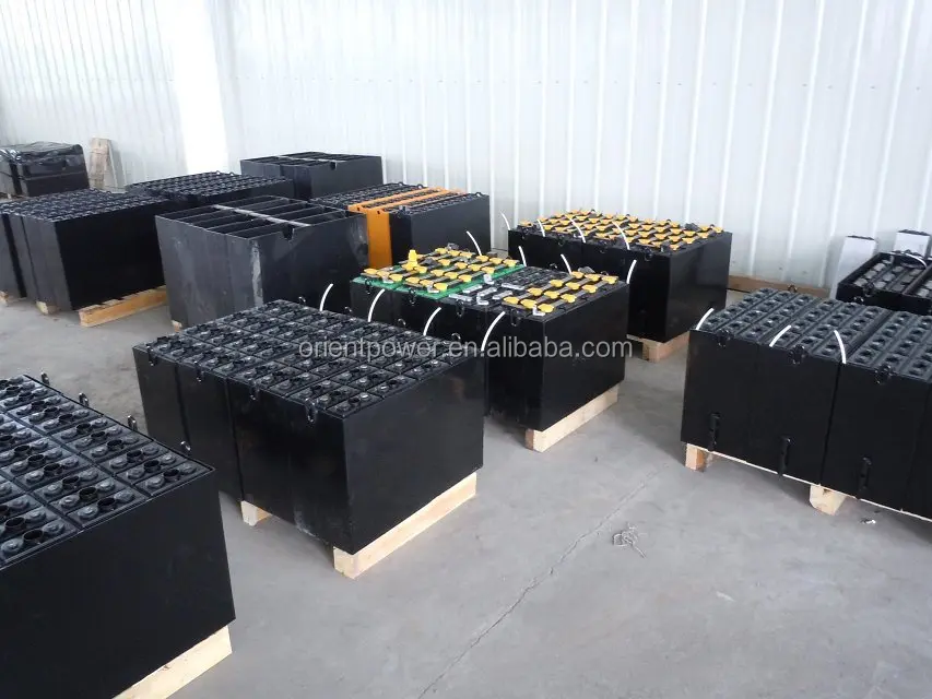 Rechargeable traction battery prices