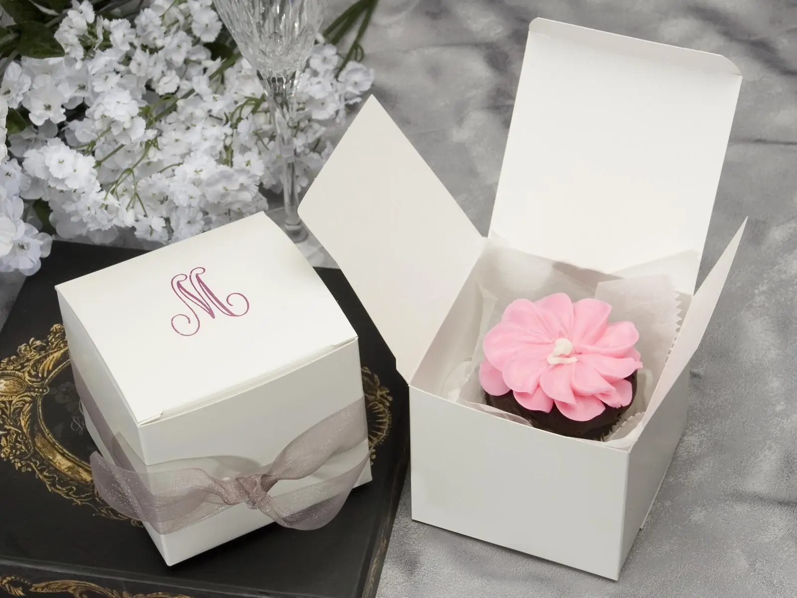 2019 New Design Square Simple Cake  Box With Handle Buy 