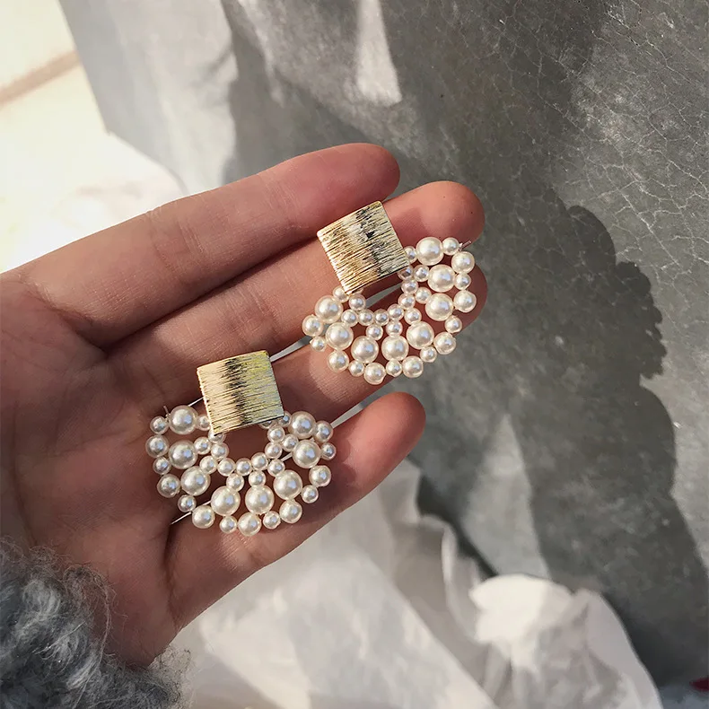 

Barlaycs 2019 New Fashion Hotsale Statement Freshwater Pearl Gold Plated Drop Dangle Earrings for Women Jewelry