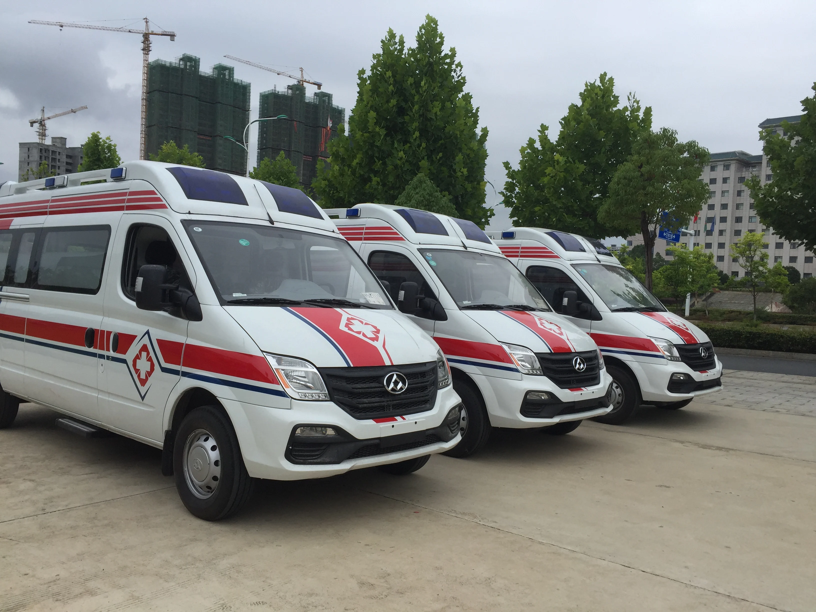 ambulance (9).jpg
