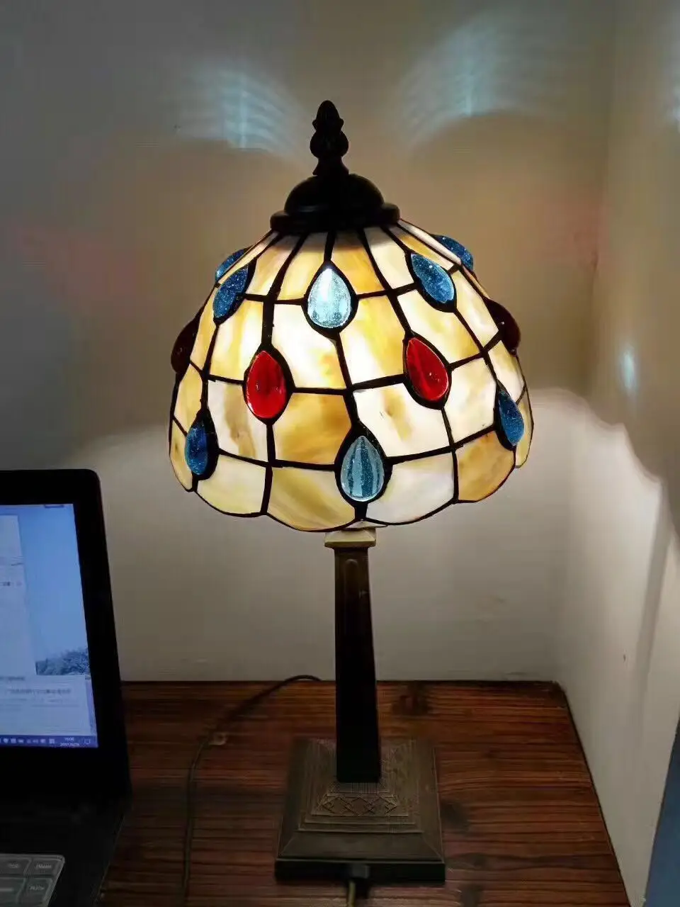 funky bedroom lamps