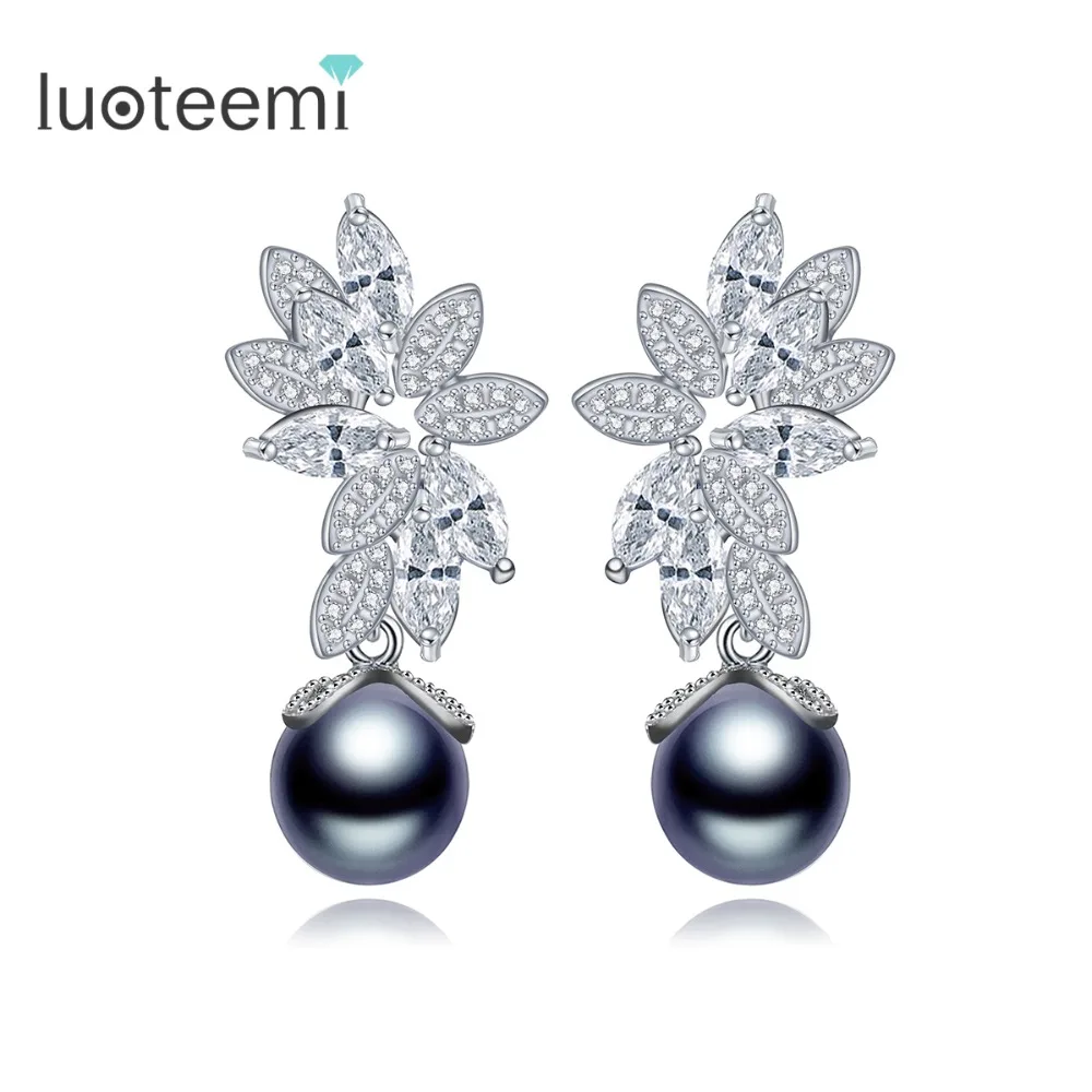 

LUOTEEMI Luxury Women's Fashion Imitation Gray Pearl Flower Shaped Statement Drop Stud Wedding Earrings