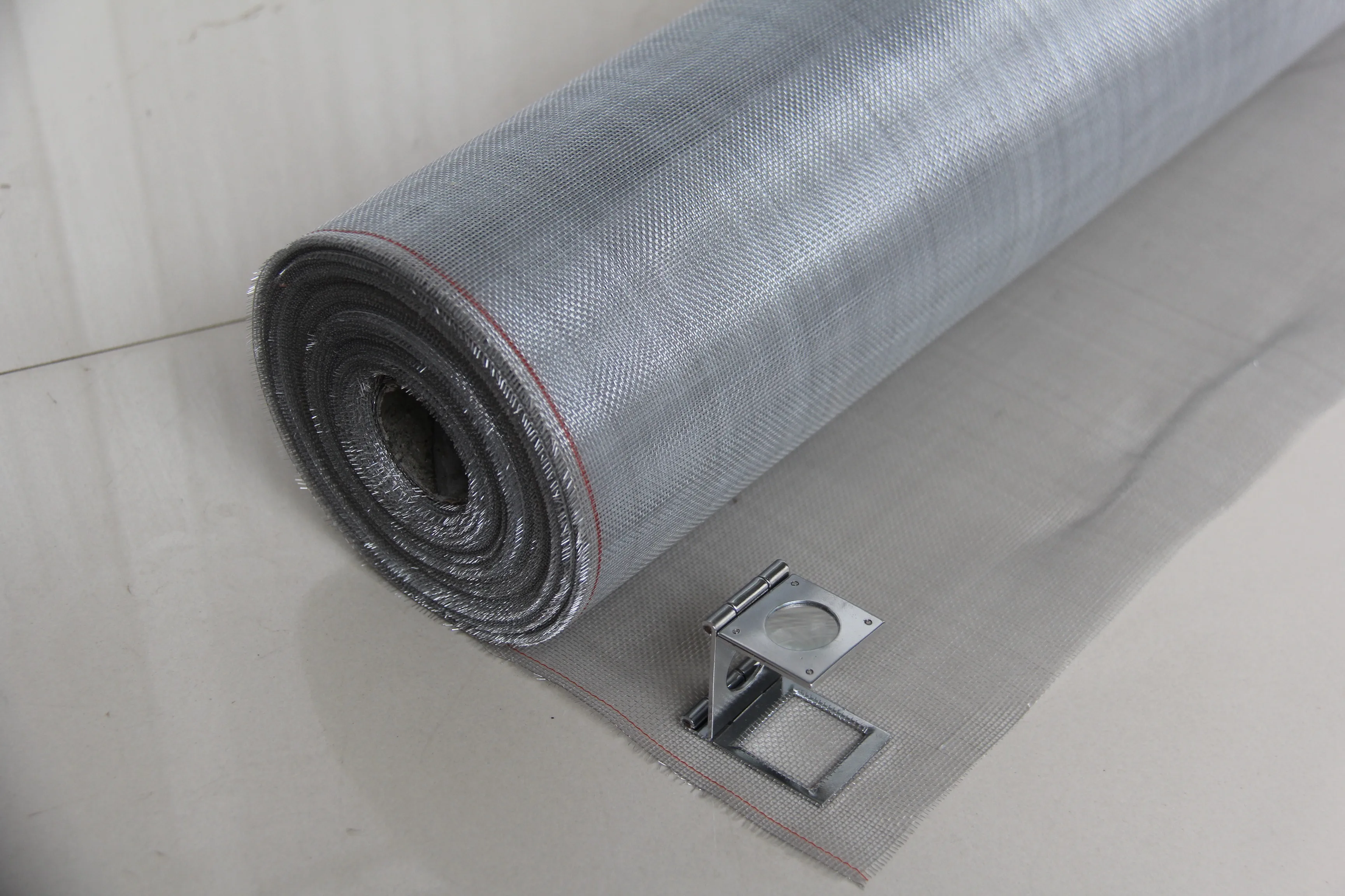 Hot sale roll up fireproof privacy stainless steel mesh for security window screen