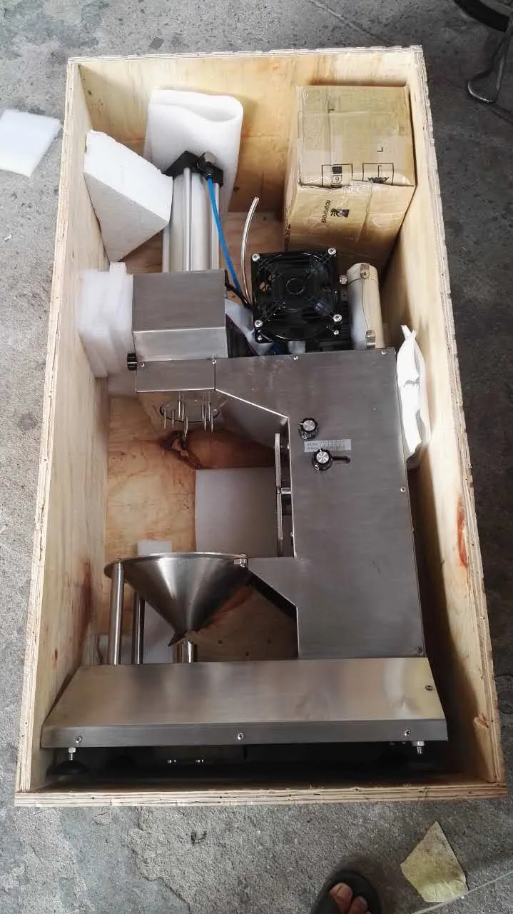 自动电动剥皮椰子机出售