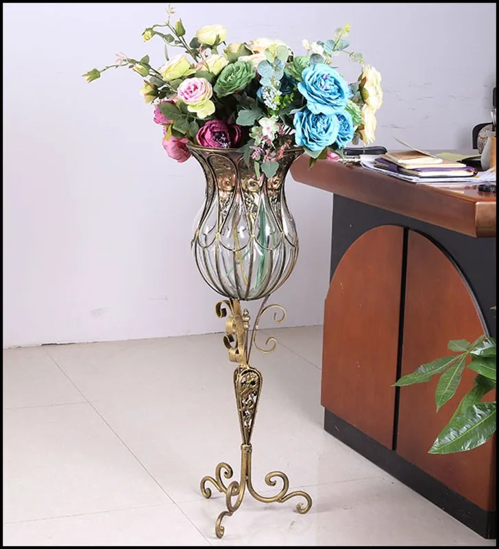 4121 Factory Wholesale Metal Tripod Stand Decorative Gold Artificial