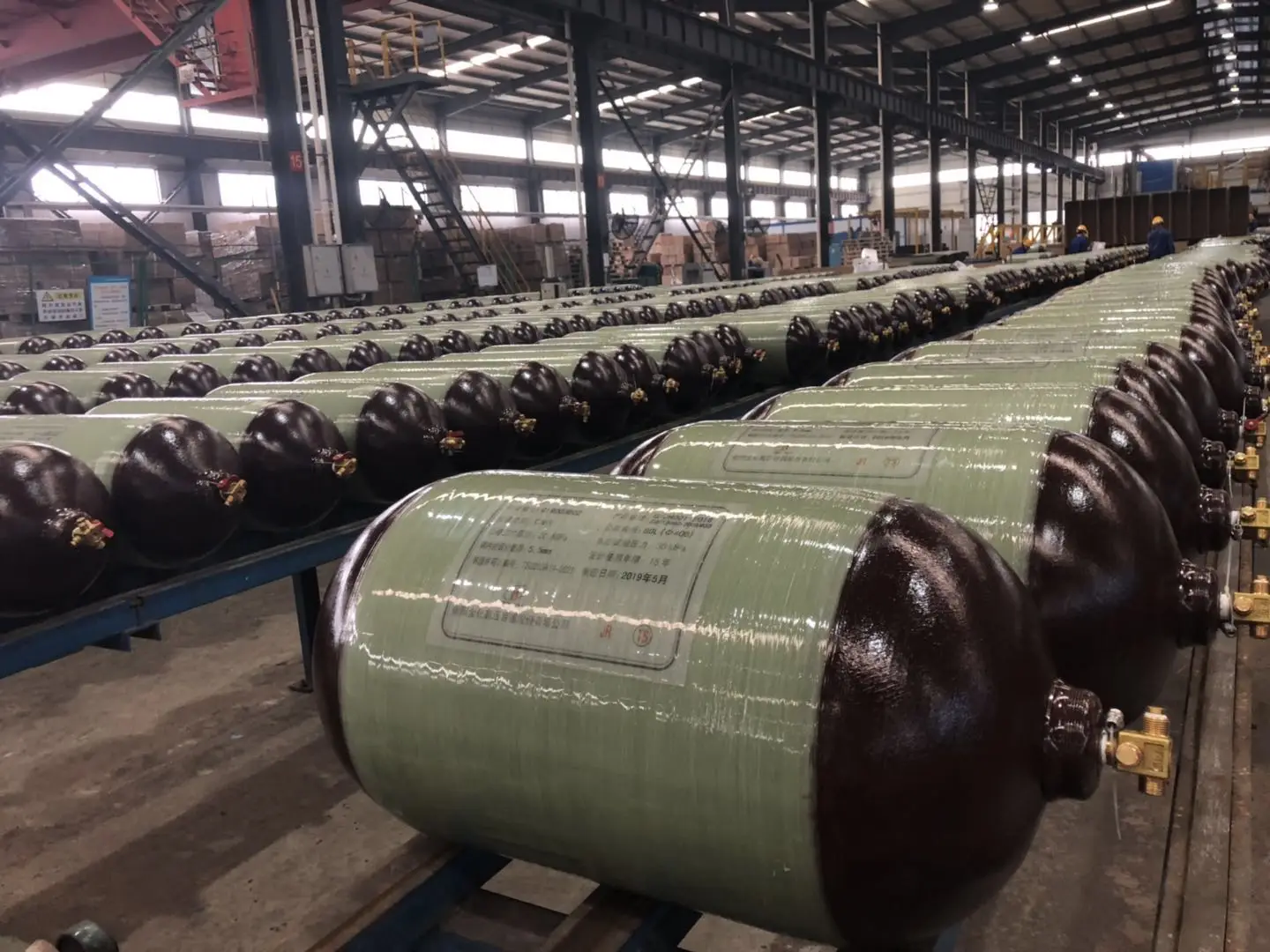 CNG2-G-406-V-20B 80L-view4.jpg