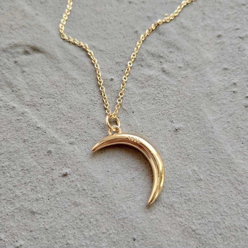 

925 sterling silver moon pendant necklace