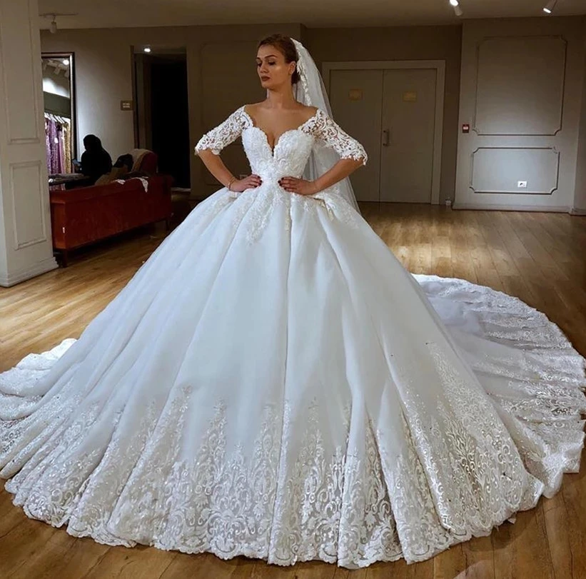 

Half Sleeves Lace Applique Wedding Dress Ball Gown Illusion Backless Sweetheart long sleeves Bridal Dress ball bridal gowns, White