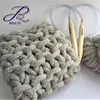 /product-detail/2cm-chunky-yarn-giant-bulky-soft-baby-blanket-100-polyester-yarn-60740196661.html