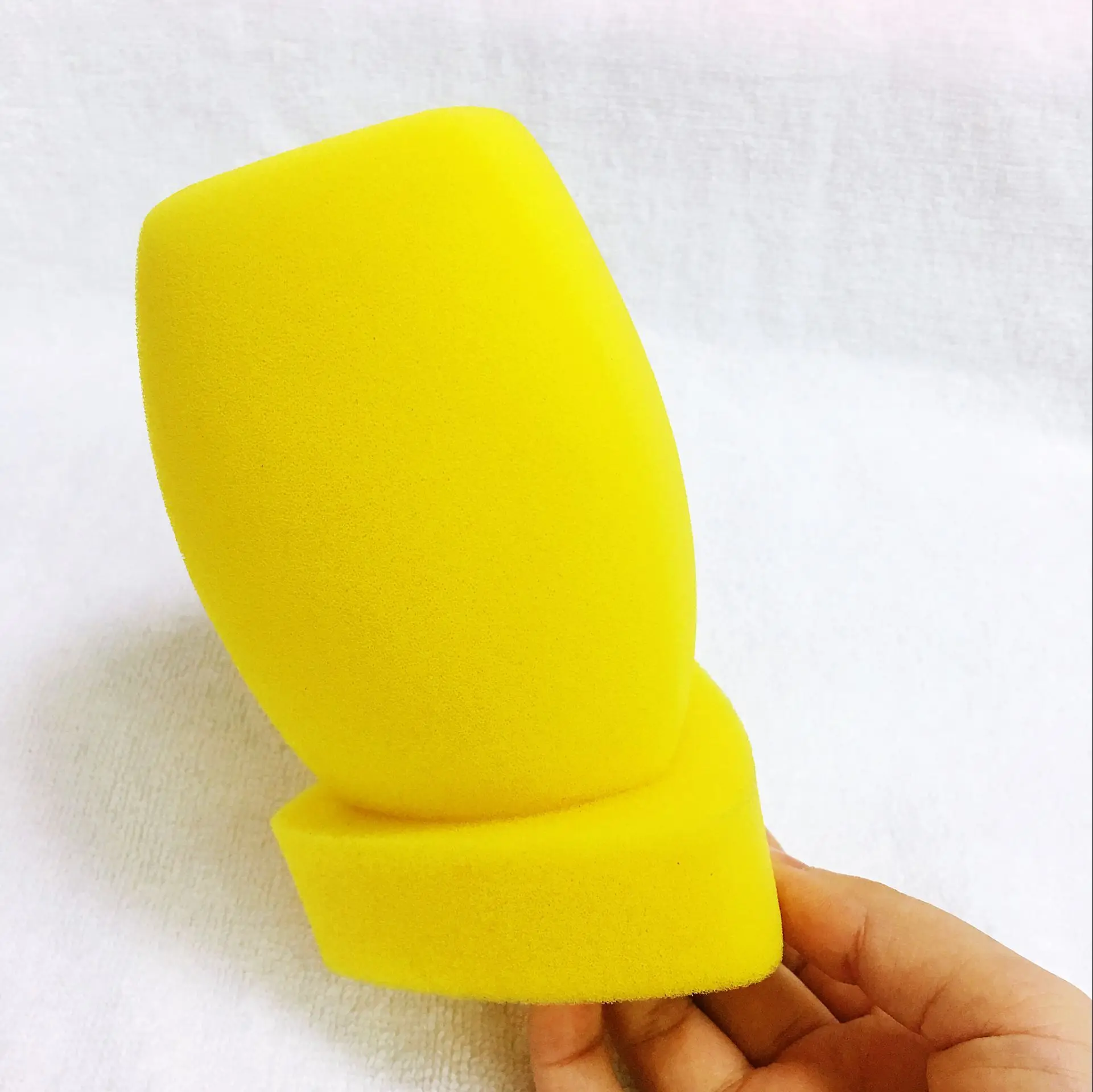 Hight quality microphone triangular sponge foam windscreen cover  with pedestal