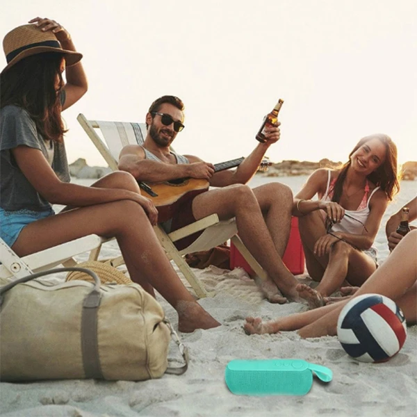 Q106 Wireless portable bluetooth speaker for iphone