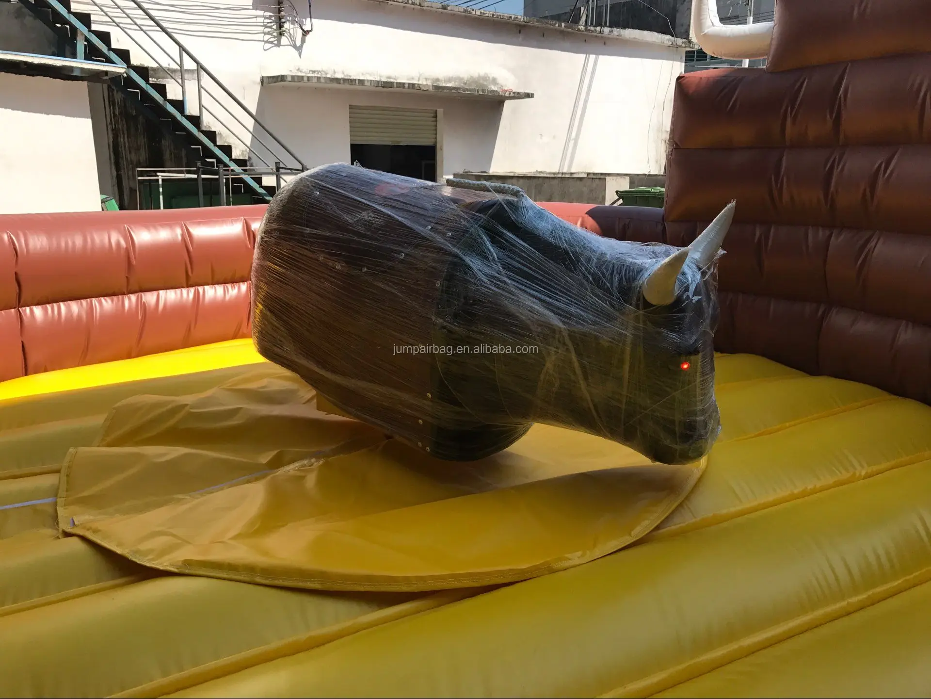 riding bull inflatable