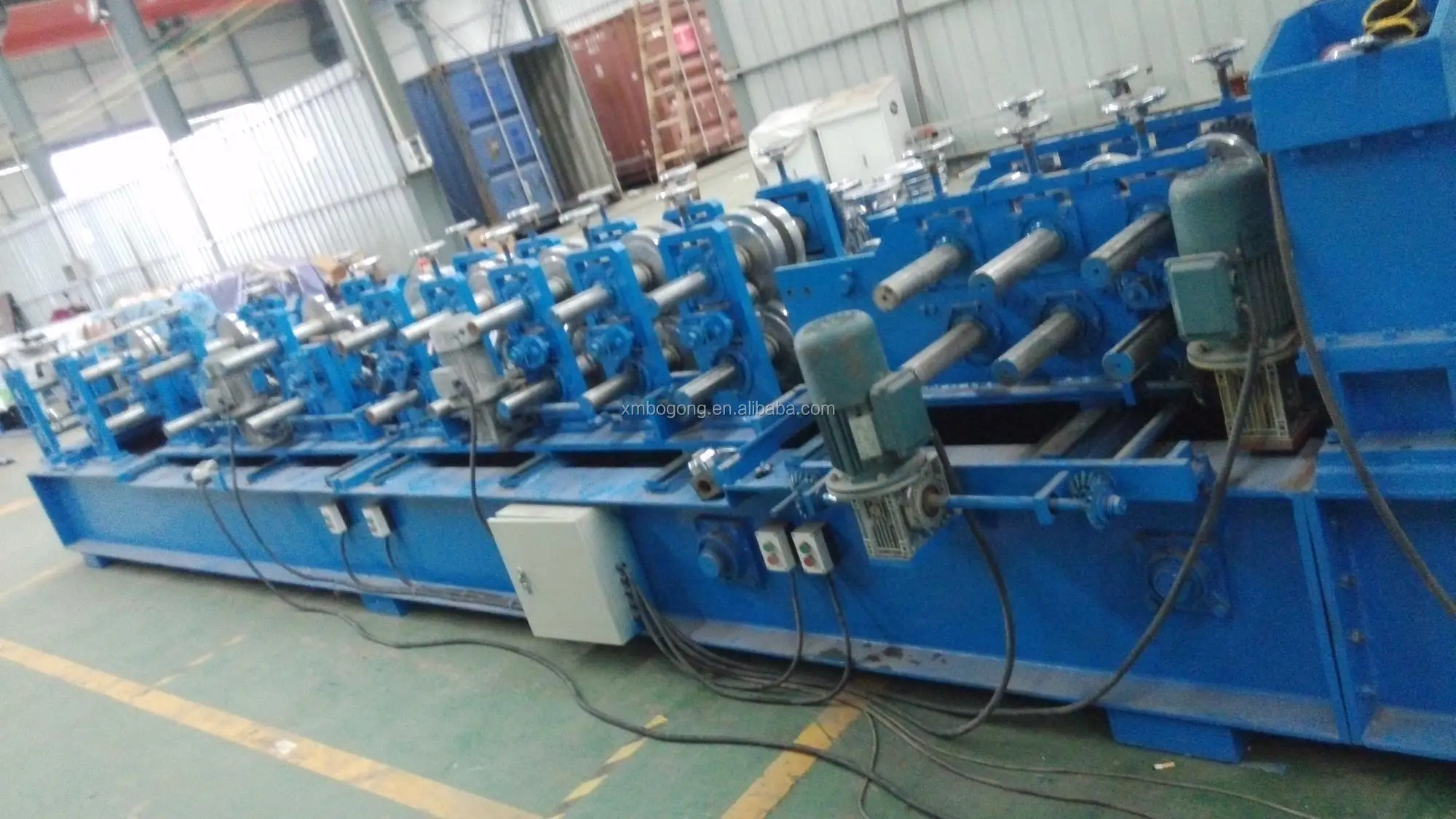 自动cz可互换purline辊压成型机