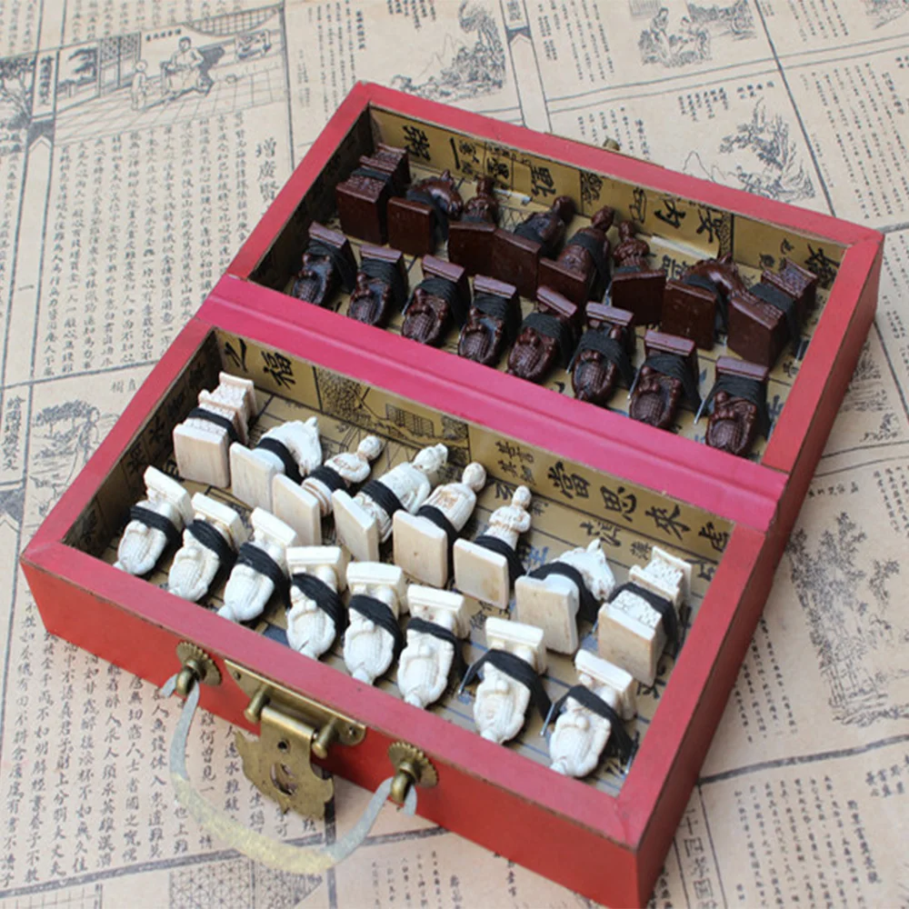 

Small Vintage Wooden Folding Chessboard Antique Chess Set Wooden Chess Set, Red