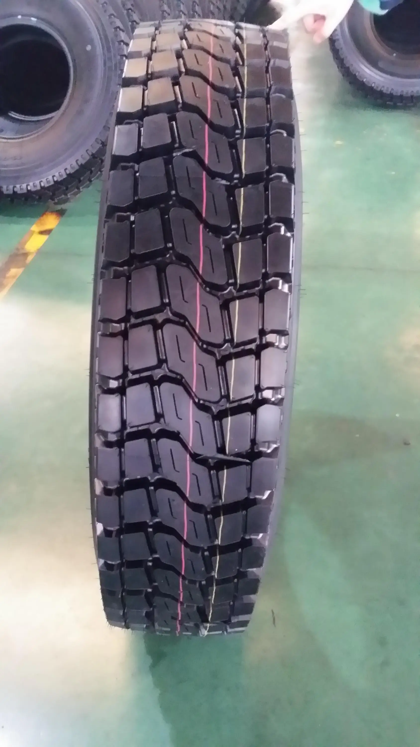 2018 Best Chinese Brand Truck Tire 11.00x20 12.00x20 12.00x24 With High