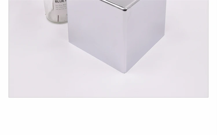 tissue box Z204-2_5