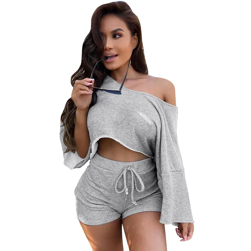 

Casual Dew Shoulder Two-piece Shorts Set