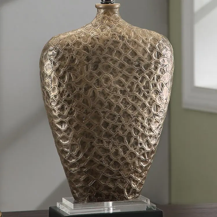 crystal base decorative hammered antique brass finish resin table lamps